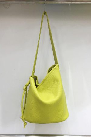 Korean Style Soft Leather Adjustable Underarm Crossbody Bucket Bag - Stylish Pull-Out Design, Trendy Niche Fashion Accessory