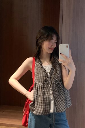 Korean-Style Two-Piece Checkered Camisole Vest Set for Women - Summer Slimming High-End Look