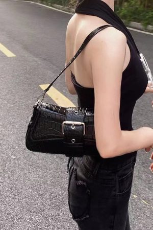 Korean Style Vintage Metal Chain Shoulder Handbag - Sweet Cool Spicy Girl Baguette Bag for Modern Fashion