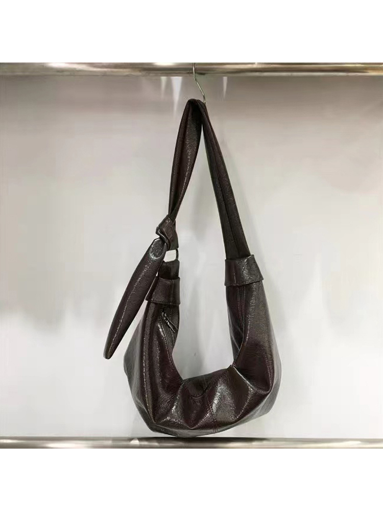 Korean Style Vintage Soft Leather Dumpling Bag - Large Capacity Casual Crossbody Shoulder Bag for Everyday Use Korean Style Vintage Soft Leather Dumpling Bag - Large Capacity Casual Crossbody Shoulder Bag for Everyday Use