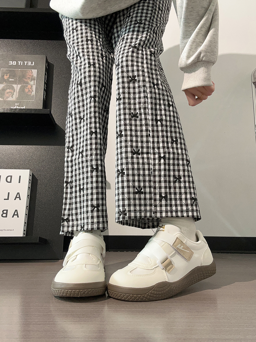 Korean Style Women's Versatile Breathable White Velcro Sneakers - Niche Design for Spring and Summer Korean Style Women's Versatile Breathable White Velcro Sneakers - Niche Design for Spring and Summer