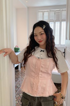 Lace Spliced Waist-Defining Cami Top for Women - Summer 2025 French Style Outerwear - Elegant and Trendy Fashion Piece