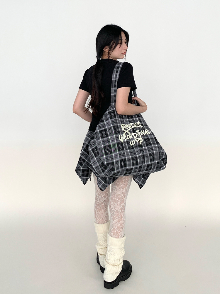 Large Capacity Black and White Checkered Graffiti Text Beach Shoulder Tote Bag - Trendy Y2K Style Large Capacity Black and White Checkered Graffiti Text Beach Shoulder Tote Bag - Trendy Y2K Style