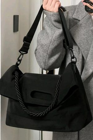 Large-Capacity Canvas Commuter Tote Bag for College Students, Women's Crossbody Shoulder Bag, Perfect for Classes and Daily Use