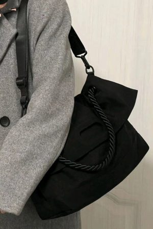 Large-Capacity Canvas Commuter Tote Bag for College Students, Women's Crossbody Shoulder Bag, Perfect for Classes and Daily Use