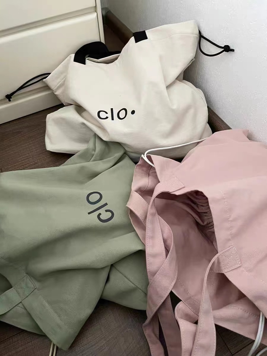 Large Capacity Canvas Drawstring Tote Bag for Commuting, Fresh Korean Style Minimalist Design with Letter Print Large Capacity Canvas Drawstring Tote Bag for Commuting, Fresh Korean Style Minimalist Design with Letter Print