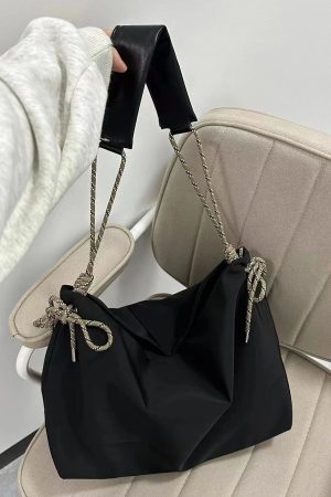 Large Capacity Casual Canvas Tote Bag for Women - 2023 Fashionable Crossbody Bag for Students, Perfect for Autumn and Winter