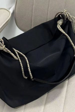 Large Capacity Casual Canvas Tote Bag for Women - 2023 Fashionable Crossbody Bag for Students, Perfect for Autumn and Winter