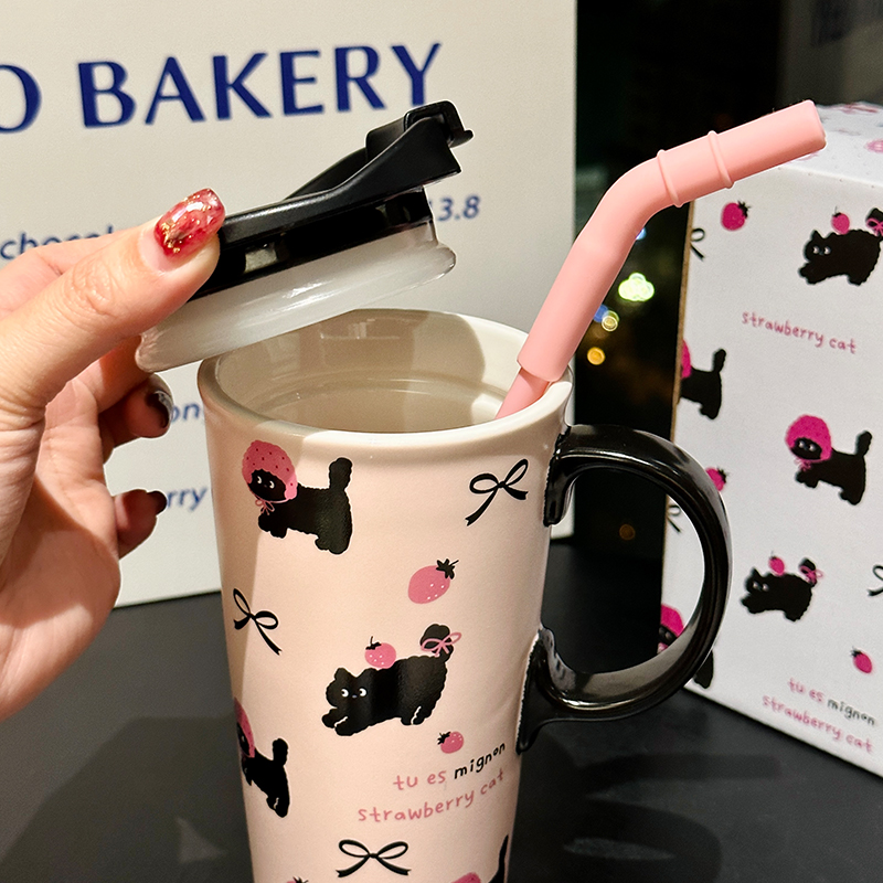 Large Capacity Ceramic Mug with Lid and Straw - Cute Summer Drinkware for Water, Coffee, and Iced Beverages Large Capacity Ceramic Mug with Lid and Straw - Cute Summer Drinkware for Water, Coffee, and Iced Beverages
