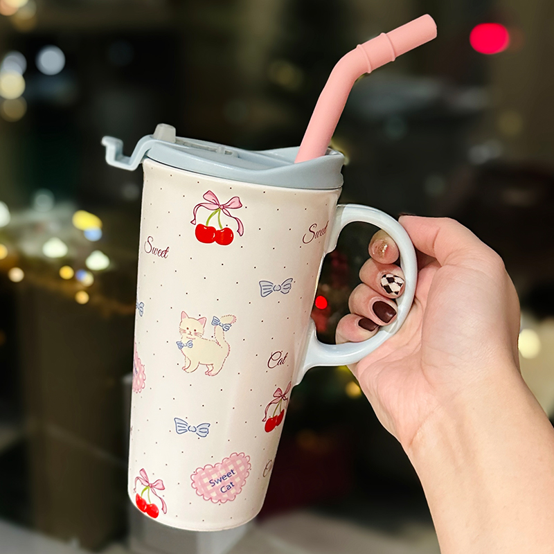 Large Capacity Ceramic Mug with Lid and Straw - Cute Summer Drinkware for Water, Coffee, and Iced Beverages Large Capacity Ceramic Mug with Lid and Straw - Cute Summer Drinkware for Water, Coffee, and Iced Beverages