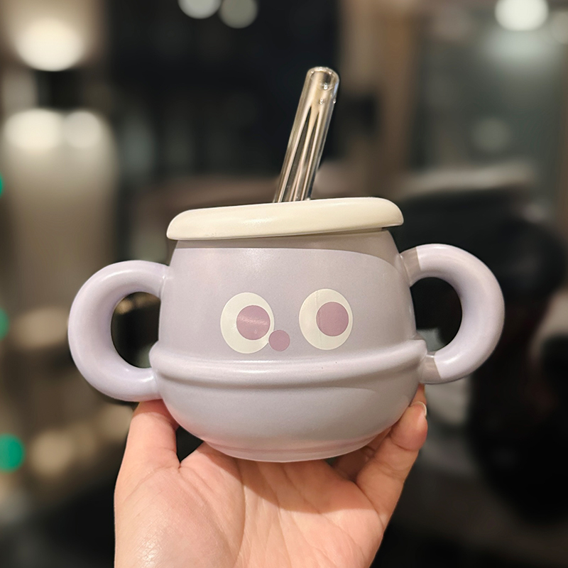 Large Capacity Ceramic Mug with Lid and Straw - Cute Summer Drinkware for Water, Coffee, and Iced Beverages Large Capacity Ceramic Mug with Lid and Straw - Cute Summer Drinkware for Water, Coffee, and Iced Beverages