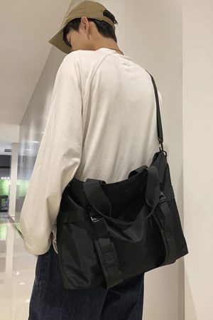 Large Capacity Crossbody Bag - 2025 Summer Shoulder Tote for Students & Laptops - Stylish and Practical Design