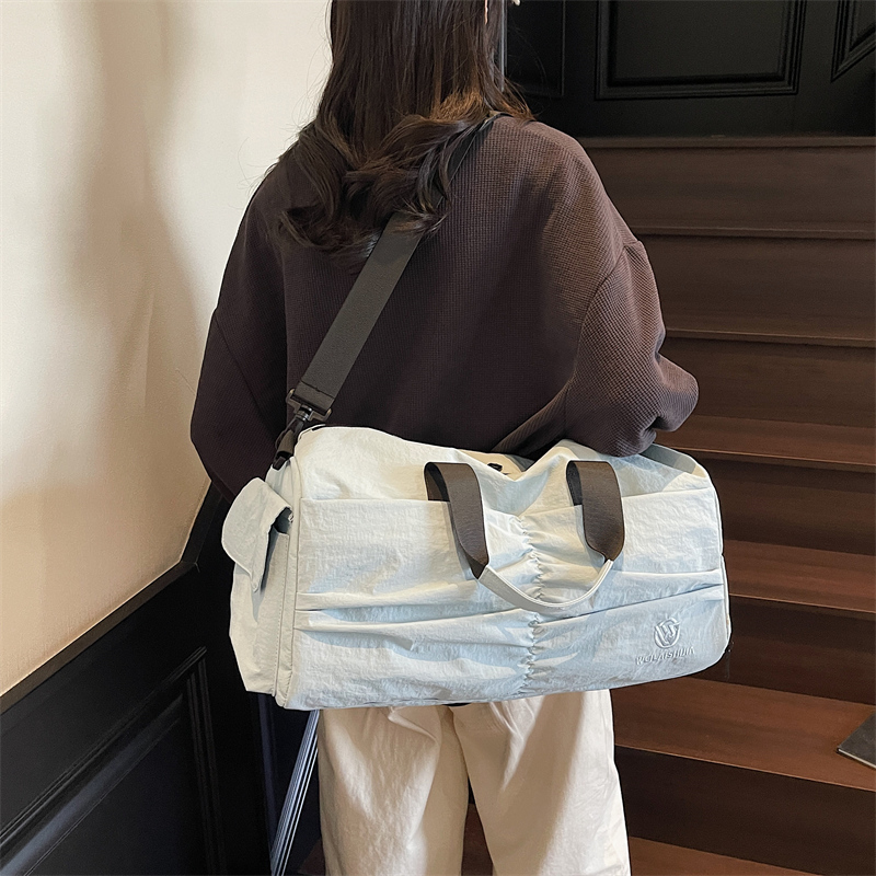 Large Capacity Crossbody Sports Fitness Bag with Dry Wet Separation - Travel Tote for Outdoor Luggage Storage Large Capacity Crossbody Sports Fitness Bag with Dry Wet Separation - Travel Tote for Outdoor Luggage Storage