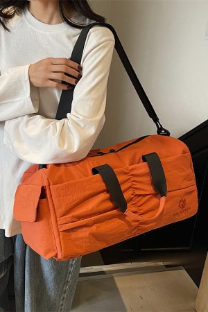 Large Capacity Crossbody Sports Fitness Bag with Dry Wet Separation - Travel Tote for Outdoor Luggage Storage