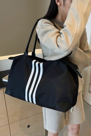 Large-Capacity Lightweight Travel Bag - Versatile Commuter Luggage, Gym, Maternity, and Weekend Trip Shoulder Bag