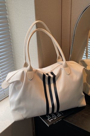 Large-Capacity Lightweight Travel Bag - Versatile Commuter Luggage, Gym, Maternity, and Weekend Trip Shoulder Bag