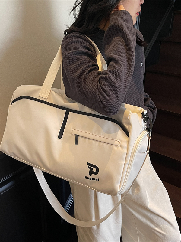 Large Capacity Lightweight Women's Tote Bag - 2025 Fashion Travel Bag for Short Trips, Gym, and Sports Large Capacity Lightweight Women's Tote Bag - 2025 Fashion Travel Bag for Short Trips, Gym, and Sports