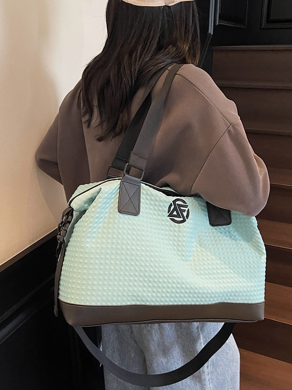 Large Capacity Lightweight Women's Travel Bag - Versatile Commuter Tote, Gym Bag, and Maternity Luggage for Business Trips Large Capacity Lightweight Women's Travel Bag - Versatile Commuter Tote, Gym Bag, and Maternity Luggage for Business Trips