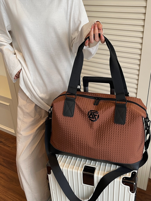 Large Capacity Lightweight Women's Travel Bag - Versatile Commuter Tote, Gym Bag, and Maternity Luggage for Business Trips Large Capacity Lightweight Women's Travel Bag - Versatile Commuter Tote, Gym Bag, and Maternity Luggage for Business Trips