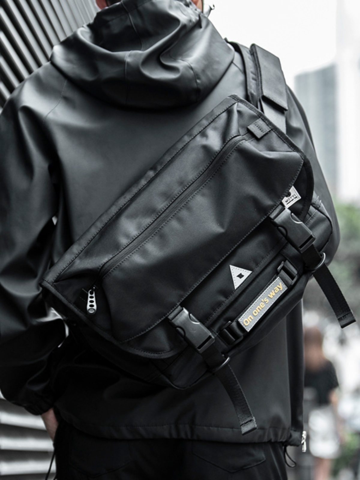 Large-Capacity Multifunctional Crossbody Bag - Trendy Chest Bag for Men, Ideal for Work, Motorcycle, and Everyday Use Large-Capacity Multifunctional Crossbody Bag - Trendy Chest Bag for Men, Ideal for Work, Motorcycle, and Everyday Use