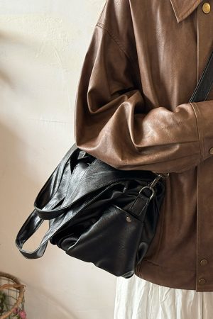 Large Capacity Retro Tote Bag for Women, Soft Leather Handbag, Versatile Motorcycle Style, High-End Niche Fashion Accessory