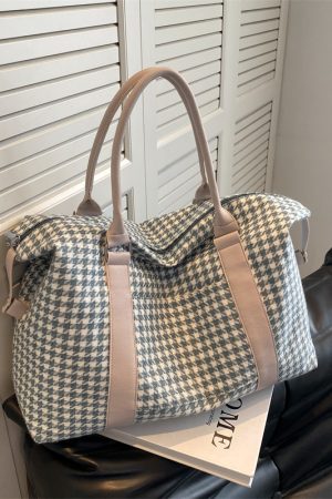 Large Capacity Rolling Travel Bag for Women - Portable Maternity Storage, Sports Fitness, & Versatile Luggage Solution