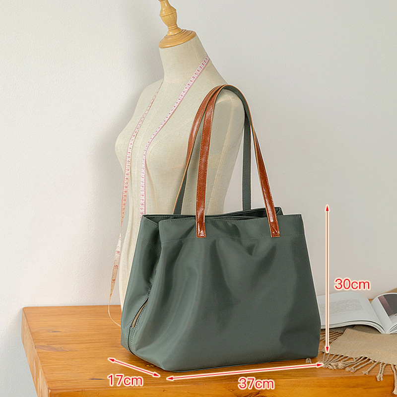 Large Capacity Solid Color Oxford Cloth Tote Bag for Women - Versatile Shoulder Bag for Commuting & Everyday Use Large Capacity Solid Color Oxford Cloth Tote Bag for Women - Versatile Shoulder Bag for Commuting & Everyday Use