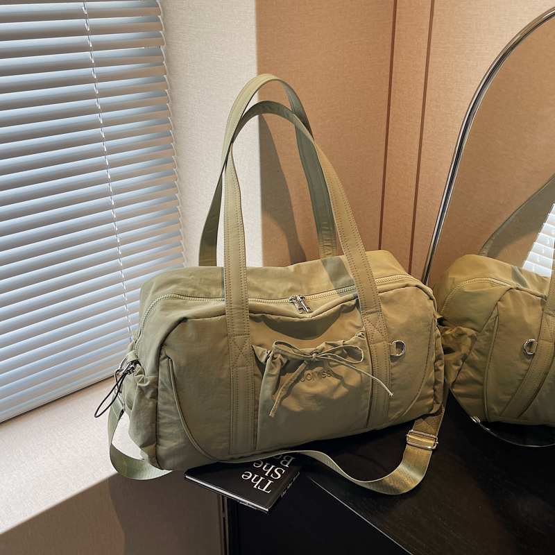 Large Capacity Sports Fitness Travel Bag with Dry Wet Separation - Ideal for Short-Distance Travel & Maternity Storage Large Capacity Sports Fitness Travel Bag with Dry Wet Separation - Ideal for Short-Distance Travel & Maternity Storage