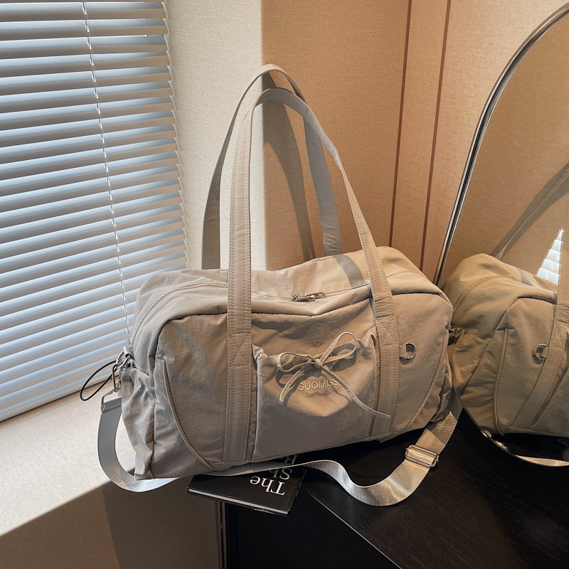 Large Capacity Sports Fitness Travel Bag with Dry Wet Separation - Ideal for Short-Distance Travel & Maternity Storage Large Capacity Sports Fitness Travel Bag with Dry Wet Separation - Ideal for Short-Distance Travel & Maternity Storage