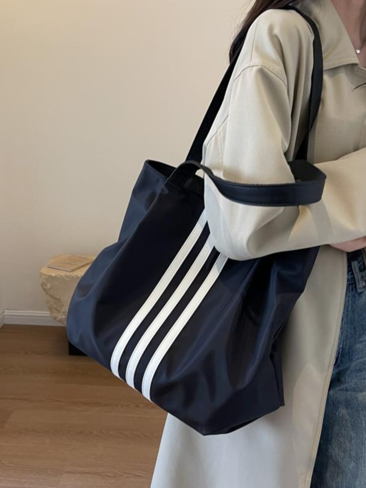 Large Capacity Waterproof Oxford Cloth Outdoor Bag - Versatile Lazy Style Travel Bag for Short Trips Large Capacity Waterproof Oxford Cloth Outdoor Bag - Versatile Lazy Style Travel Bag for Short Trips