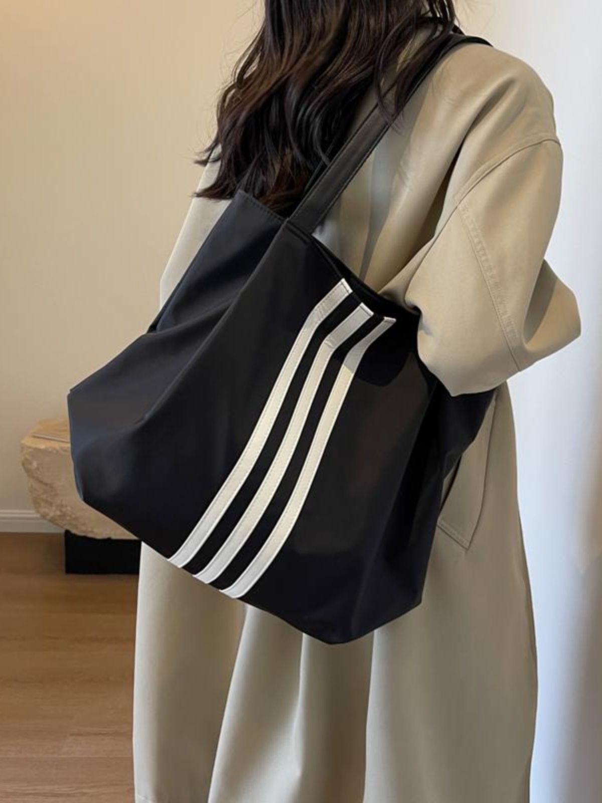 Large Capacity Waterproof Oxford Cloth Outdoor Bag - Versatile Lazy Style Travel Bag for Short Trips Large Capacity Waterproof Oxford Cloth Outdoor Bag - Versatile Lazy Style Travel Bag for Short Trips