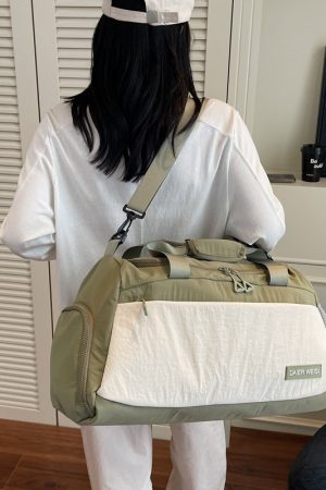 Large Capacity Women's Carry-On Travel Bag - Lightweight Handbag for Short-Distance Trips, Sports, and Luggage Organization