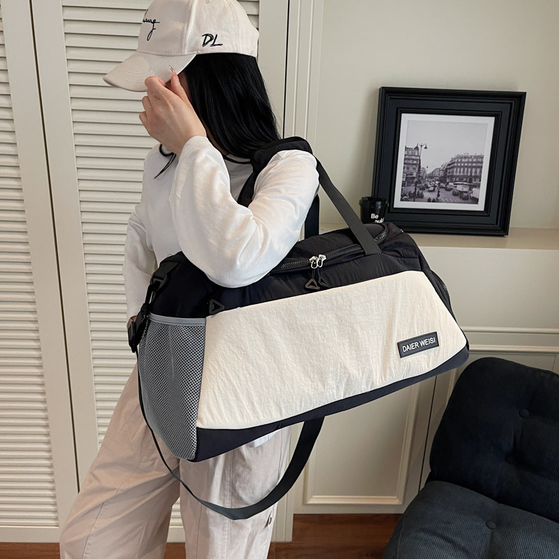 Large Capacity Women's Carry-On Travel Bag - Lightweight Handbag for Short-Distance Trips, Sports, and Luggage Organization Large Capacity Women's Carry-On Travel Bag - Lightweight Handbag for Short-Distance Trips, Sports, and Luggage Organization