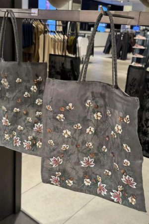 Large Capacity Women's Commuter Tote Bag - 2025 New Embroidered Floral Daisy Mesh Design