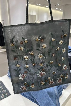 Large Capacity Women's Commuter Tote Bag - 2025 New Embroidered Floral Daisy Mesh Design
