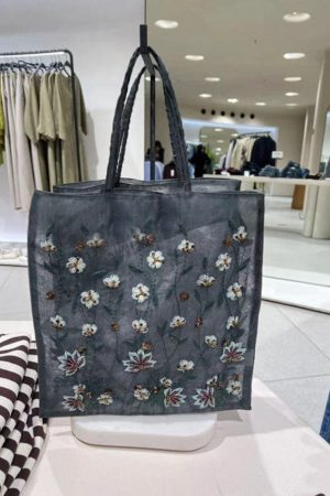 Large Capacity Women's Commuter Tote Bag - 2025 New Embroidered Floral Daisy Mesh Design