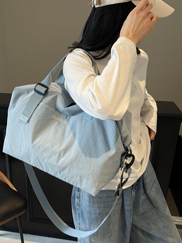 Large Capacity Women's Commuter Travel Bag - Lightweight Fitness Shoulder Bag, Perfect for Maternity & Everyday Use Large Capacity Women's Commuter Travel Bag - Lightweight Fitness Shoulder Bag, Perfect for Maternity & Everyday Use