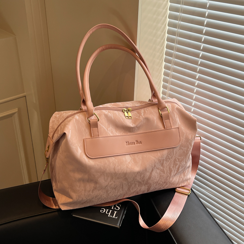 Large Capacity Women's Handbag - Fashionable Lightweight Travel Bag for Business Trips and Fitness - Stylish Storage Solution Large Capacity Women's Handbag - Fashionable Lightweight Travel Bag for Business Trips and Fitness - Stylish Storage Solution