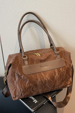 Large Capacity Women's Handbag - Fashionable Lightweight Travel Bag for Business Trips and Fitness - Stylish Storage Solution