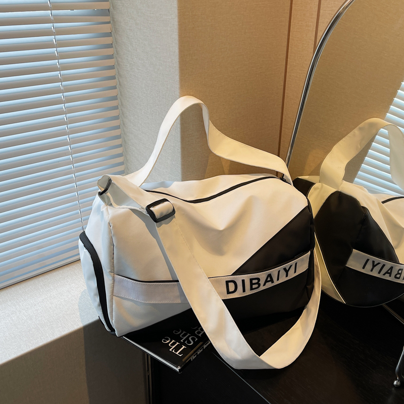 Large Capacity Women's Tote Bag - Versatile Travel, Fitness, Yoga & Swimming Bag with Dry and Wet Separation Large Capacity Women's Tote Bag - Versatile Travel, Fitness, Yoga & Swimming Bag with Dry and Wet Separation