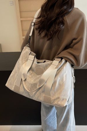 Large Capacity Women's Travel Bag - Solid Color, Portable Hand-Held Design, Ideal for Maternity, Sports, Gym, and Luggage.