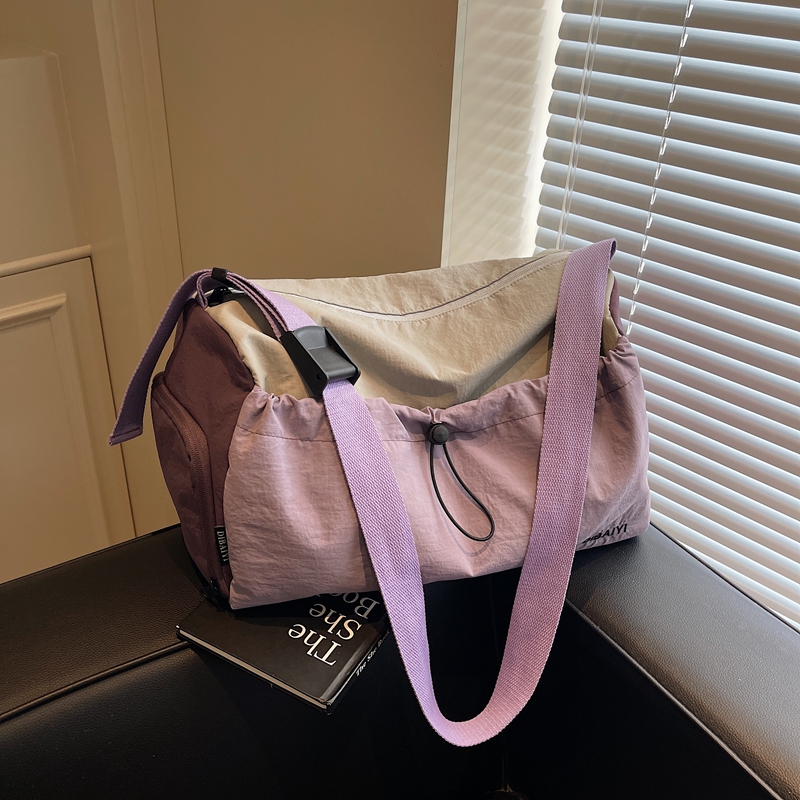 Large Capacity Women's Travel Bag - Stylish Lightweight Sports Fitness Shoulder Crossbody Bag for Short Trips & Business Travel Large Capacity Women's Travel Bag - Stylish Lightweight Sports Fitness Shoulder Crossbody Bag for Short Trips & Business Travel