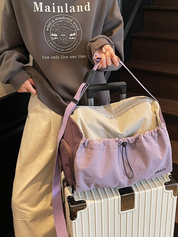 Large Capacity Women's Travel Bag - Stylish Lightweight Sports Fitness Shoulder Crossbody Bag for Short Trips & Business Travel Large Capacity Women's Travel Bag - Stylish Lightweight Sports Fitness Shoulder Crossbody Bag for Short Trips & Business Travel