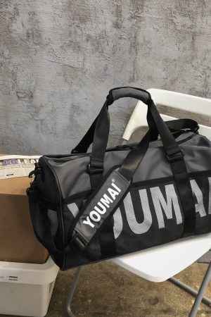 Large Capacity Women's Travel Tote Bag with Dry Wet Separation for Sports, Fitness, and Short Trips