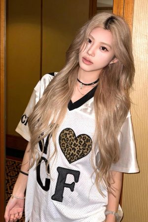 Leopard Print Heart Retro V-Neck T-Shirt for Women - American Style Casual Short Sleeve Sports Top, Quick-Dry Summer Outfit