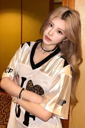 Leopard Print Heart Retro V-Neck T-Shirt for Women - American Style Casual Short Sleeve Sports Top, Quick-Dry Summer Outfit