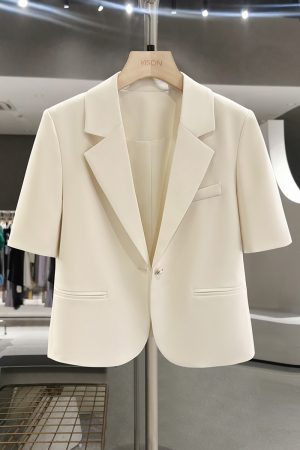 Light Beige Korean-Style Thin Blazer for Women, Elegant French Design, Petite Fit, Summer 2025 Collection