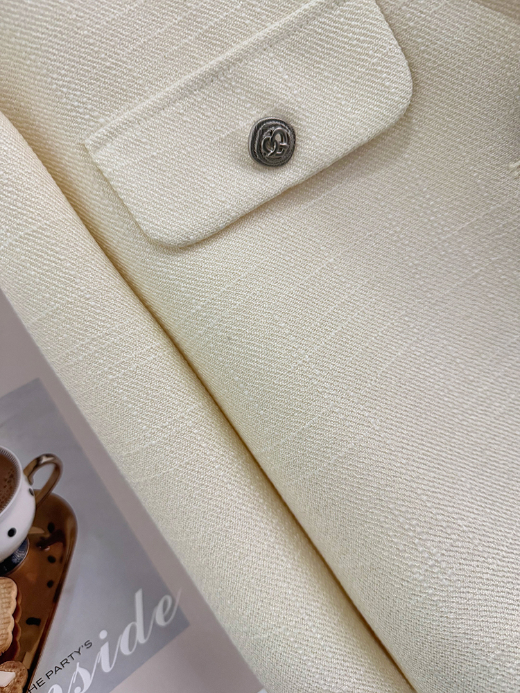 Light Beige Semi-Mature Fragrant Wind Coat for Women - New Spring 2025 Draped Short Top for Autumn, Chic Casual Style Light Beige Semi-Mature Fragrant Wind Coat for Women - New Spring 2025 Draped Short Top for Autumn, Chic Casual Style