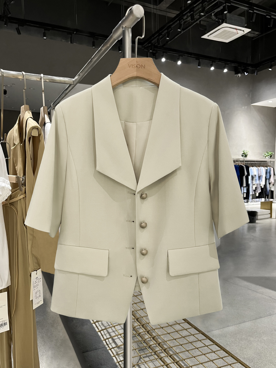 Light Beige Thin Design Blazer for Women - Vintage College Style Suit, 2025 Summer Trend, Chic and Mature Fashion Light Beige Thin Design Blazer for Women - Vintage College Style Suit, 2025 Summer Trend, Chic and Mature Fashion