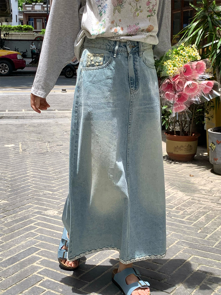 Light Blue Retro Denim Lace High-Waisted Skirt - Women's Summer Loose Long Skirt, Vintage Inspired, Casual Floral Style Light Blue Retro Denim Lace High-Waisted Skirt - Women's Summer Loose Long Skirt, Vintage Inspired, Casual Floral Style